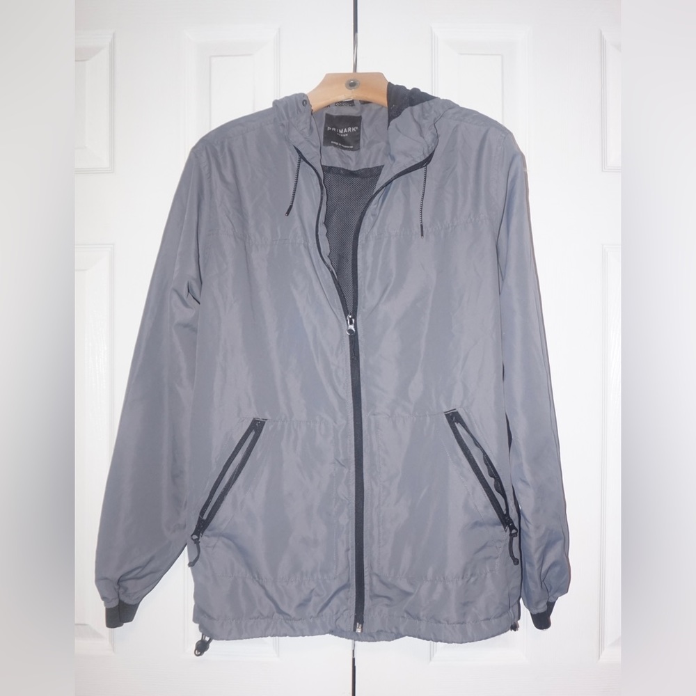 Primark grey windbreaker. medium